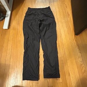 Ivivva black button pants